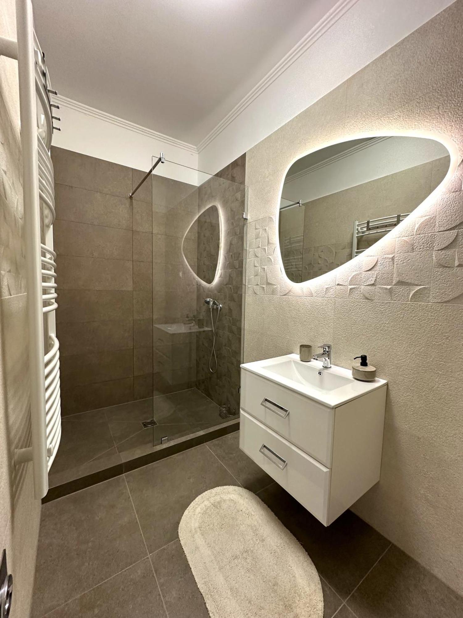 Berzsenyi Apartmanhaz Kaposvar Luaran gambar